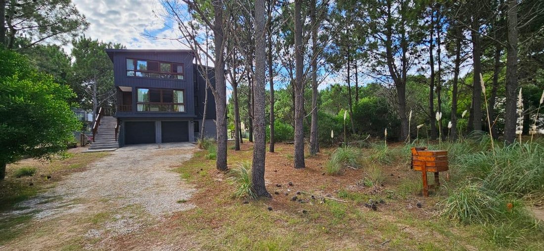House in Pinamar, Buenos Aires Province, Argentina 4 - 18984102