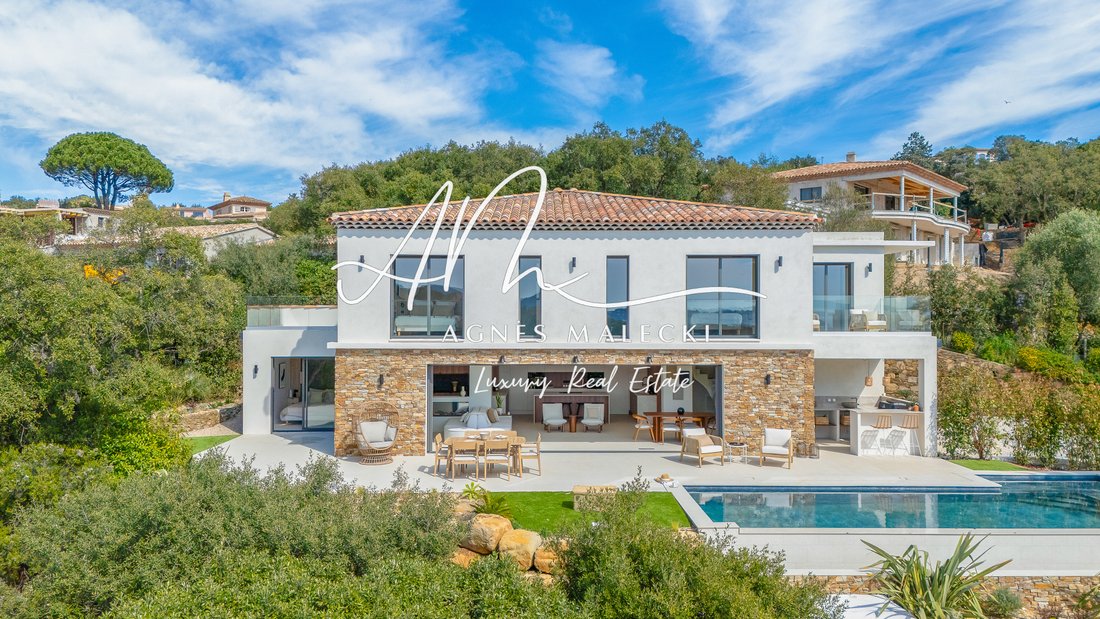 Estate in La Croix-Valmer, Provence-Alpes-Côte d'Azur, France 5 - 17451389