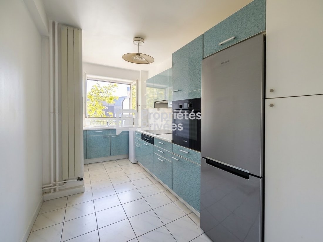 Apartment in Perouses, Paris, Ile-de-France 4 - 18986805