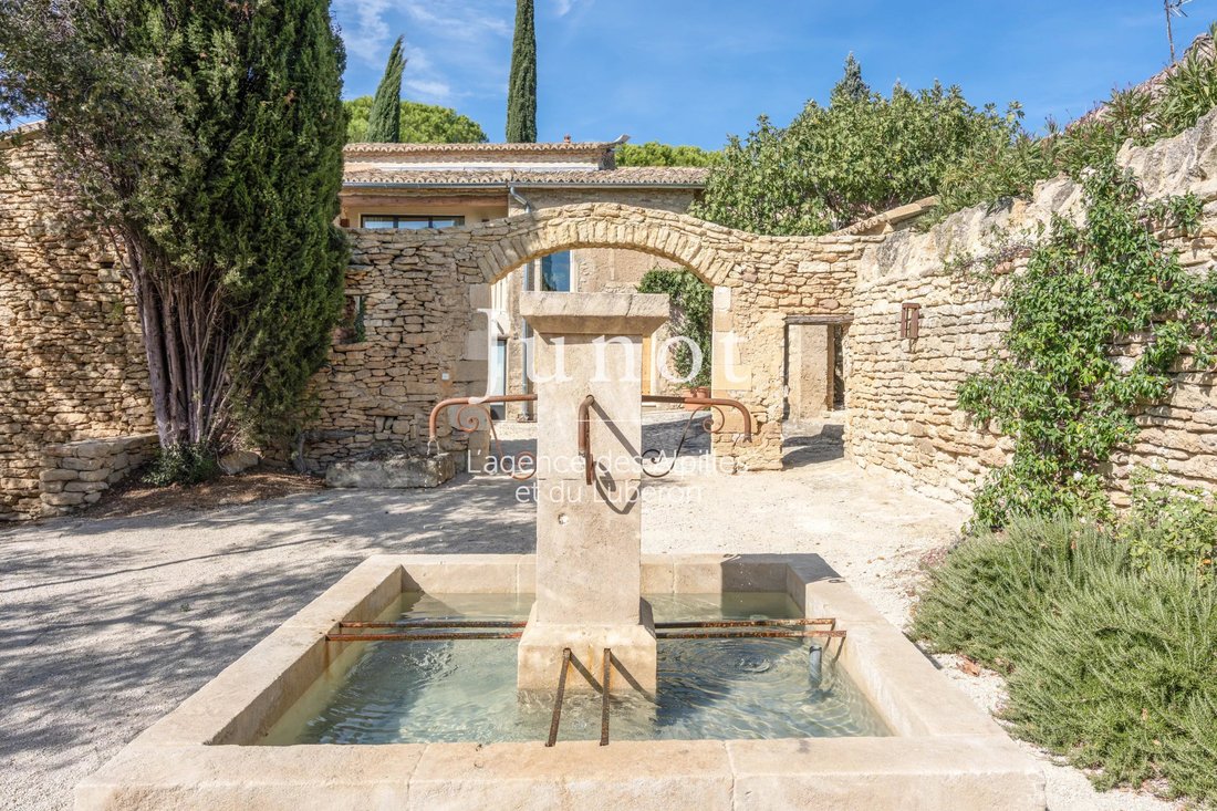 Maisons de campagne à Gordes, Provence-Alpes-Côte d'Azur, France 5 - 18506983