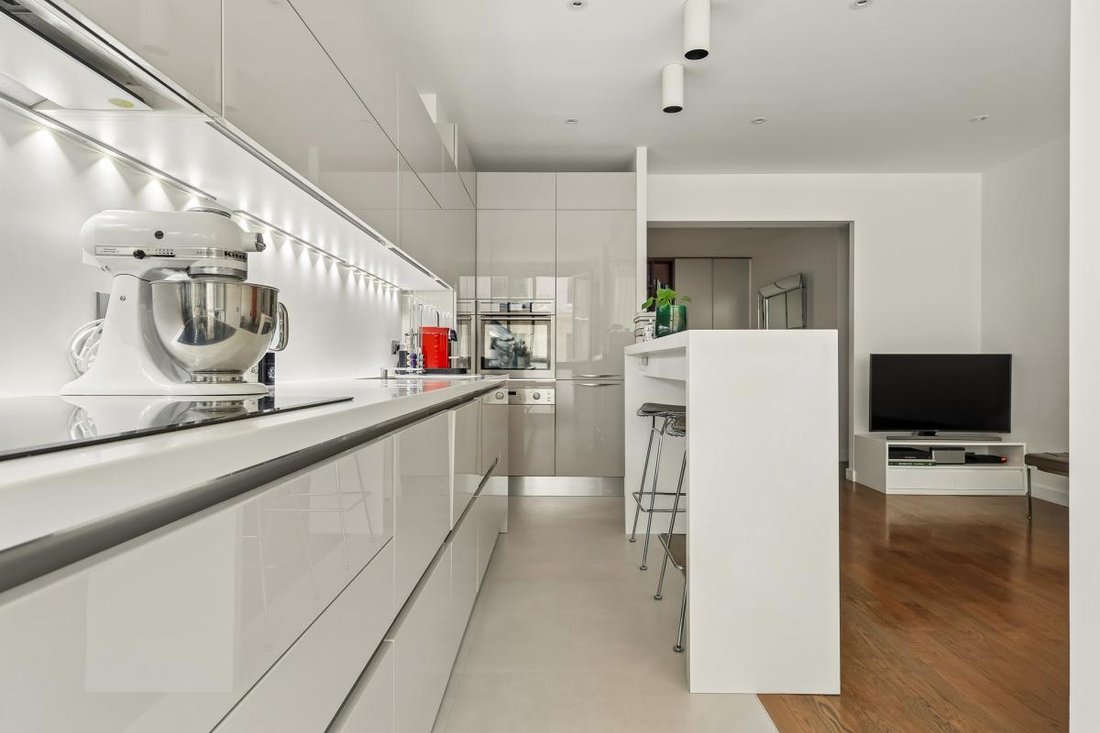 Apartment in Auteuil Sud, Paris 16e Arrondissement, Paris 5 - 18986304