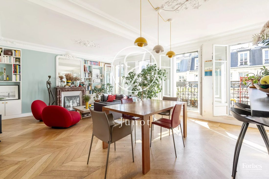 Apartment in Arts et Métiers, Paris 3e Arrondissement, Paris 3 - 18985974