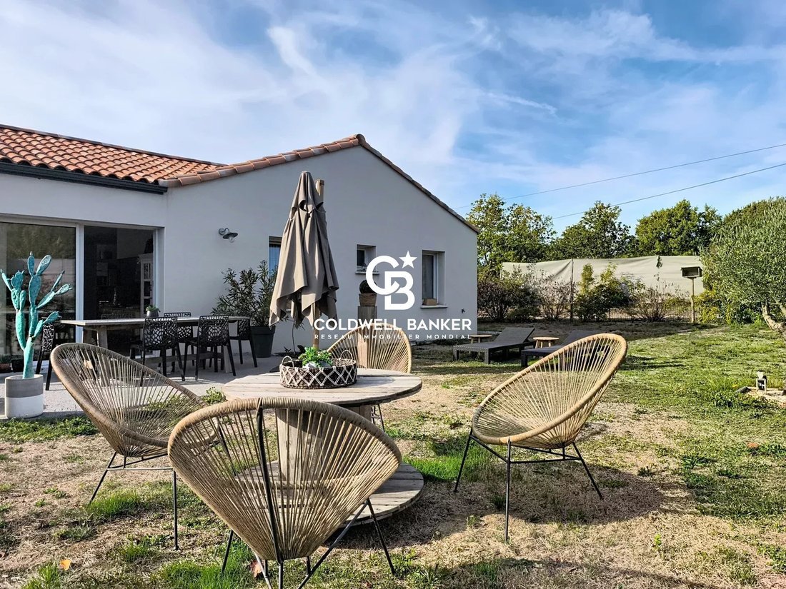 House in Les Sables-d'Olonne, Pays de la Loire, France 2 - 18985935