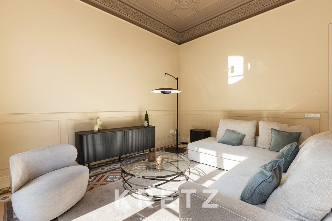 Apartment in Eixample, Barcelona, Spain 4 - 18985882