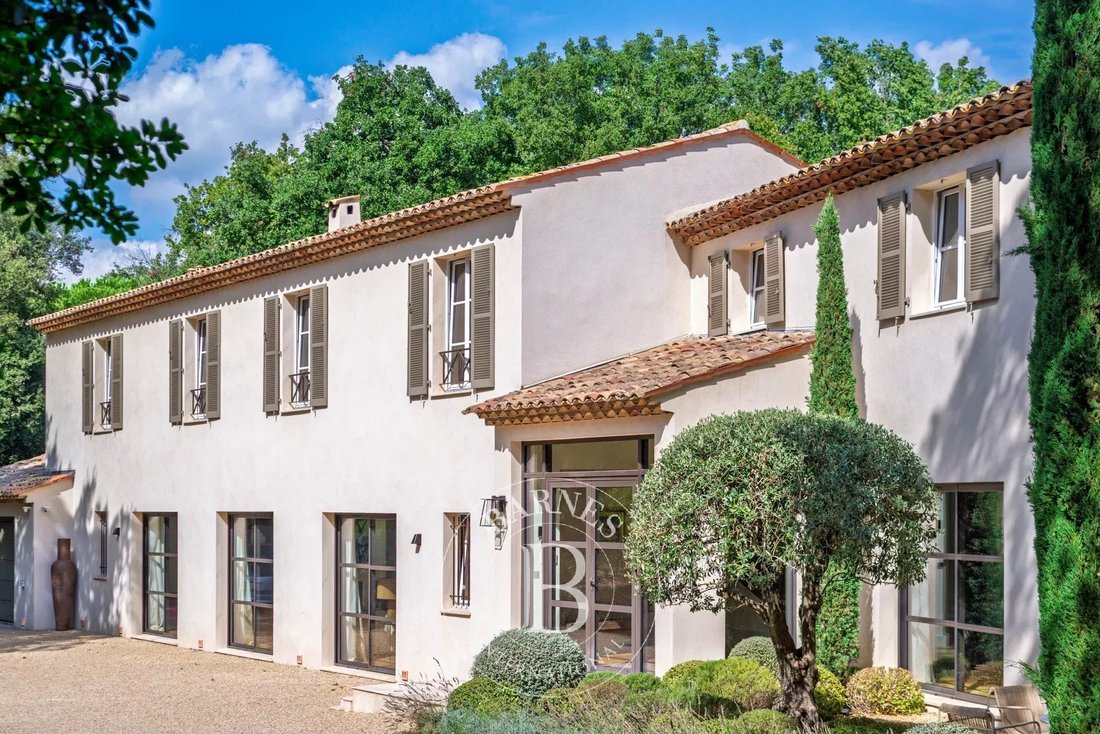 Villa in Valbonne, Provence-Alpes-Côte d'Azur, France 2 - 13400340