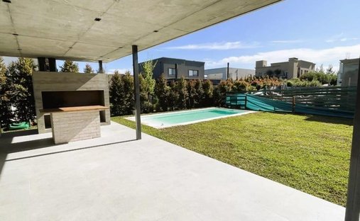 House in Rincón de Milberg, Buenos Aires Province, Argentina 1