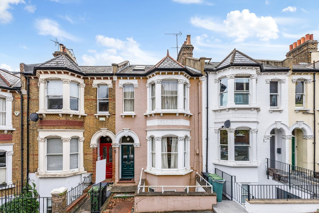House in West Hampstead, Camden, England 2 - 18985292