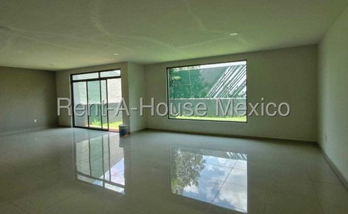 House in Naucalpan de Juárez, State of Mexico, Mexico 1