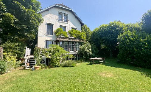 House in Beau Site-Pommerets-Binelles, Sevres, France 1