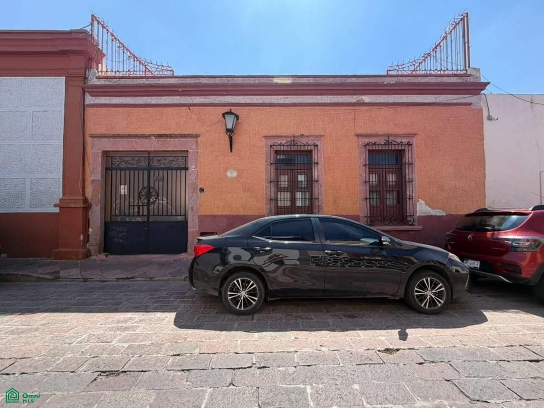 House in Santiago de Querétaro, Querétaro, Mexico 1 - 18663046