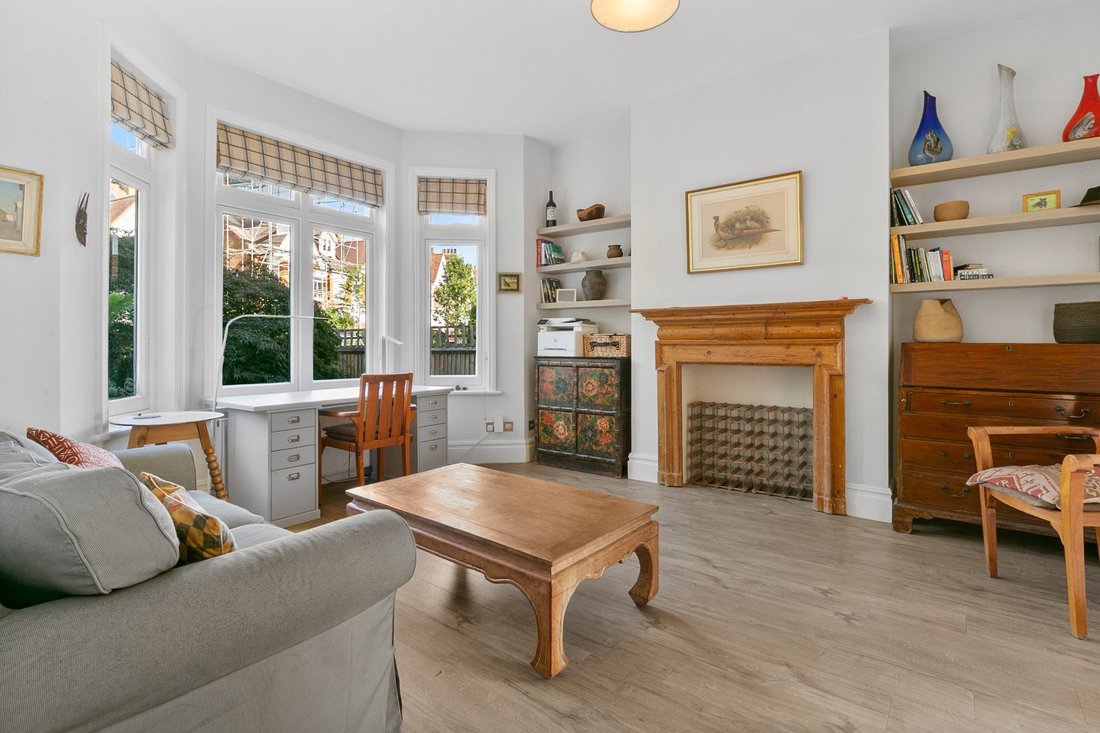 House in Castelnau, Richmond Upon Thames, England 2 - 18985652