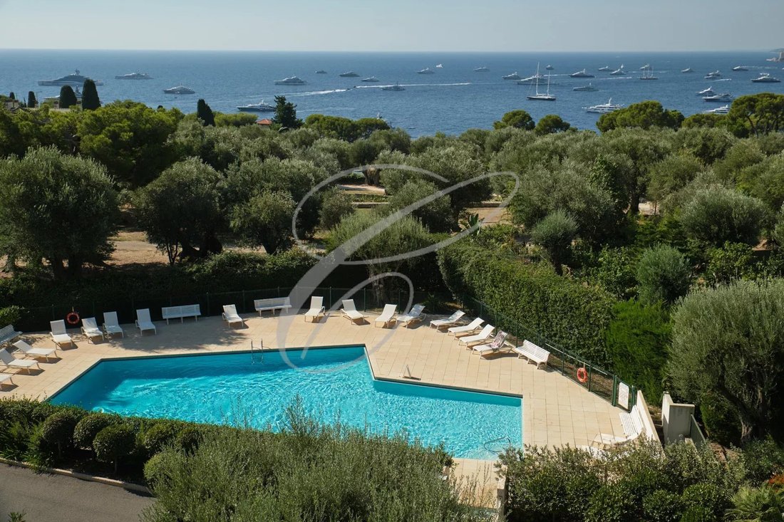 Apartment in Cap Martin, Roquebrune-Cap-Martin, France 3 - 12935330