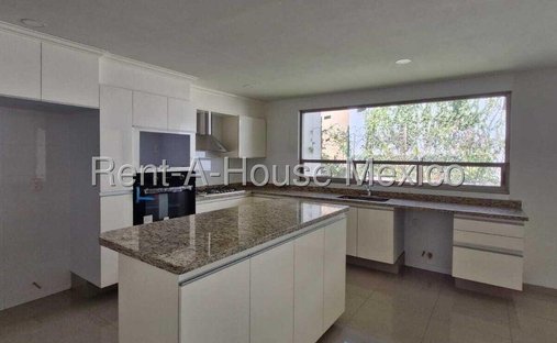 House in Naucalpan de Juárez, State of Mexico, Mexico 1