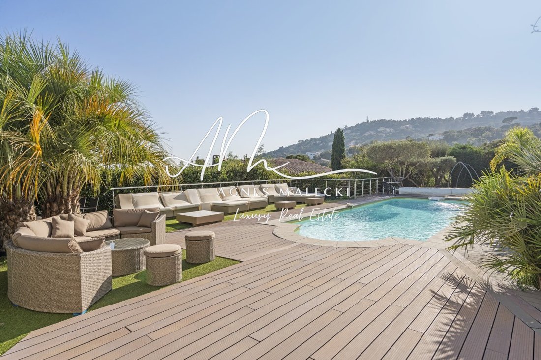 Estate in Nord, Cavalaire-sur-Mer, France 3 - 15389864