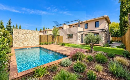 Villa in Campagne en. E-Figons-Surville-Plantiers, Éguilles, France 1