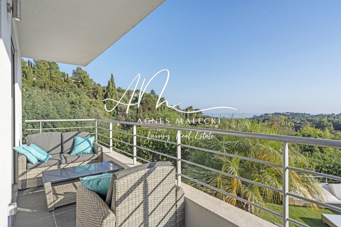 Estate in Nord, Cavalaire-sur-Mer, France 2 - 15389864