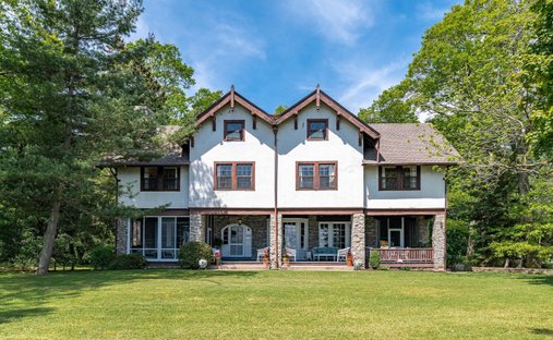 House in Fort Erie, Ontario, Canada 1