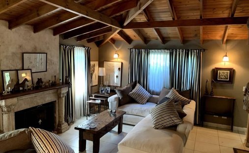 Condo in La Lonja, Buenos Aires Province, Argentina 1
