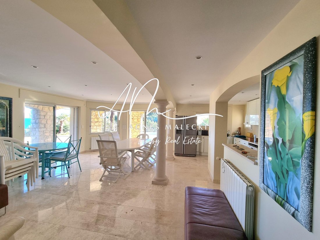Villa in Nord, Cavalaire-sur-Mer, France 4 - 16415836