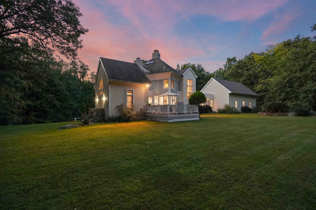 House in Bedford, New York, United States 4 - 18986947