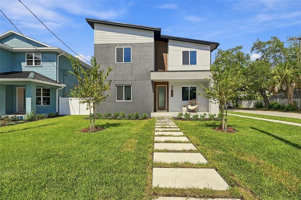 Tampa, Florida, United States 2 - 18986149
