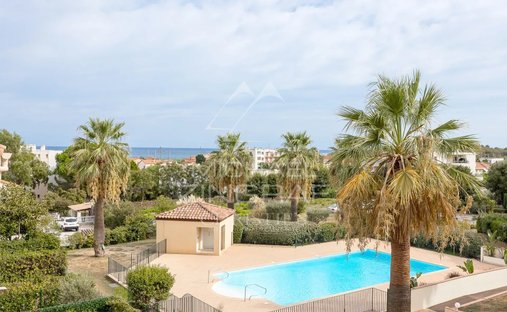 Apartment in Azurville-Val Claret, Antibes, France 1