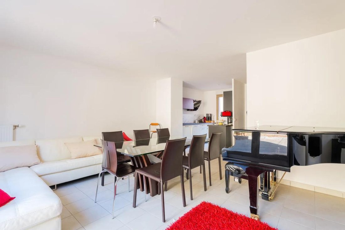 Apartment in Herold, Le Raincy, France 2 - 18986408