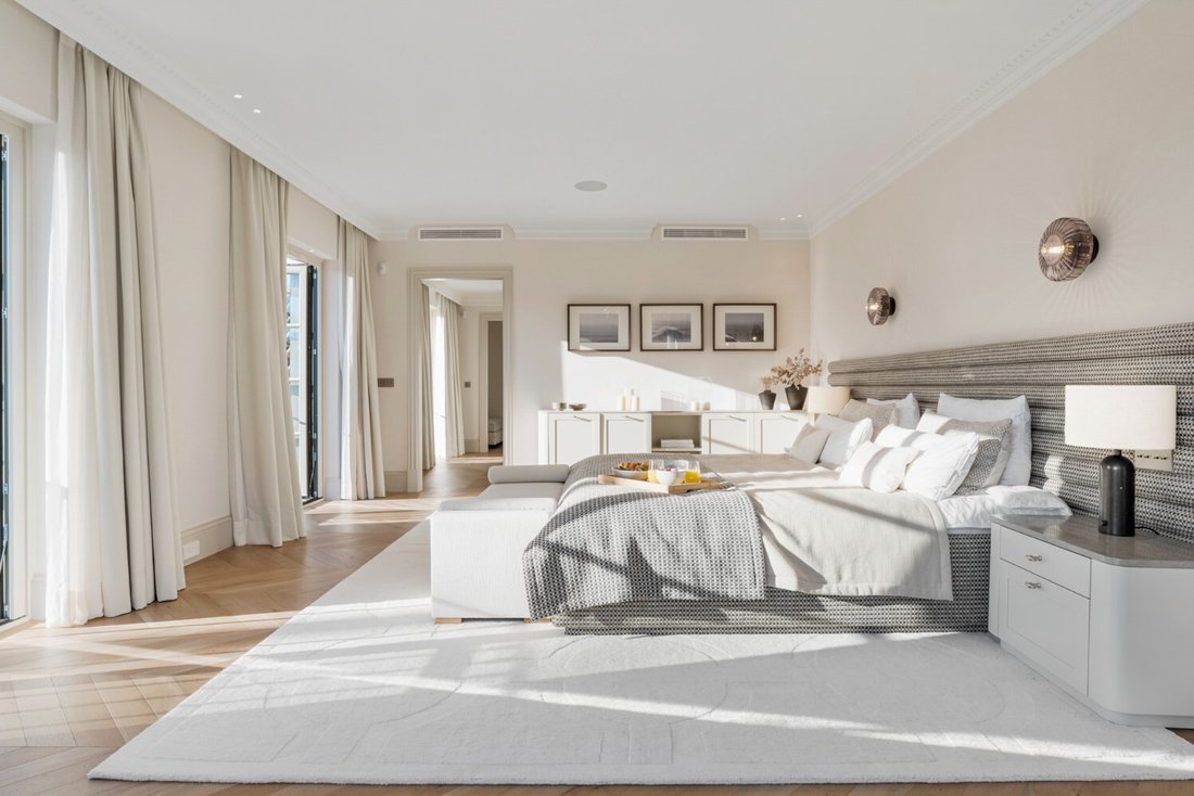 Villa in Nueva Andalucia, Marbella, Spain 3 - 18985836
