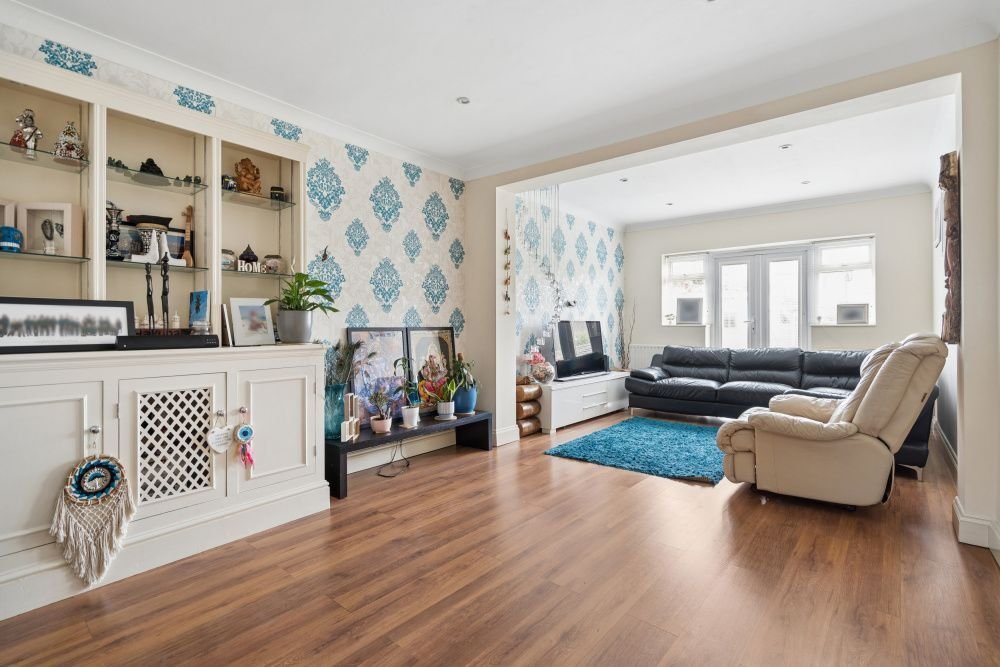 House in Rayners Lane, Harrow, England 3 - 18985182