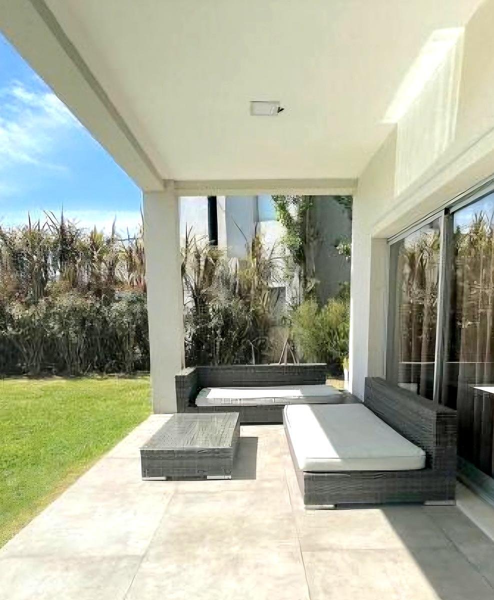 House in Benavidez, Buenos Aires Province, Argentina 4 - 18986966