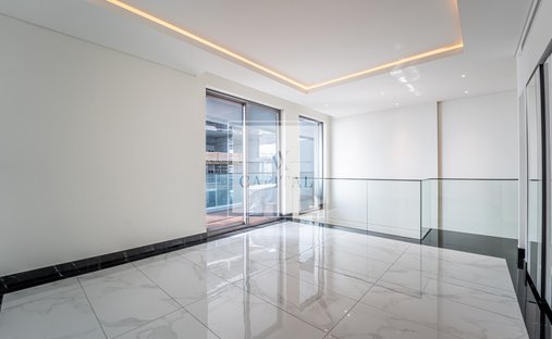 Apartment in Business Bay, Dubai, United Arab Emirates 1