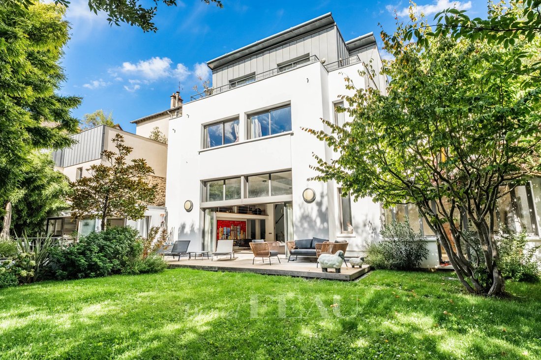 House in Jules Guesde Montesy, Issy-les-Moulineaux, France 2 - 18985989