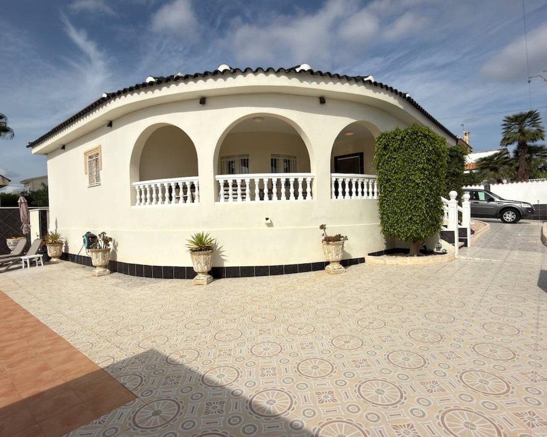 Villa in Ciudad Quesada, Rojales, Valencian Community 1 - 18986647