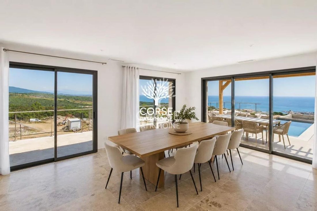 Villa in Sari-Solenzara, Corsica, France 4 - 15732846