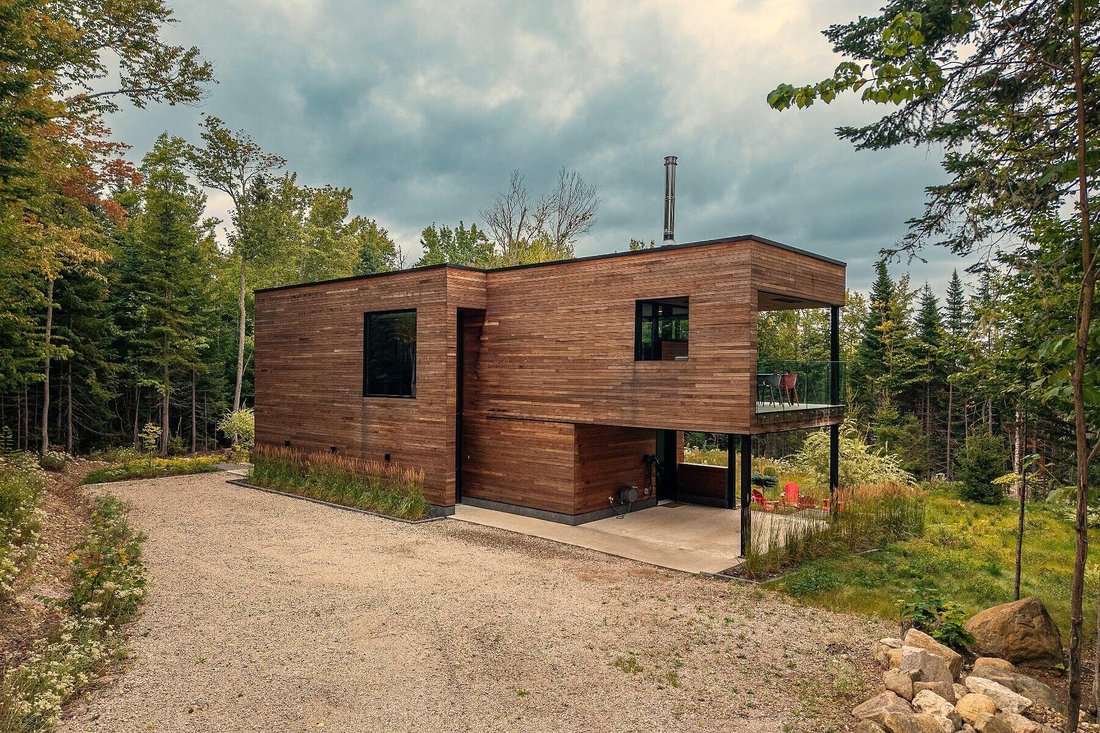 House in Petite-Rivière-Saint-François, Quebec, Canada 5 - 18986218