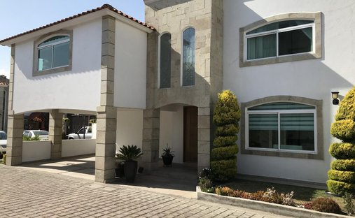 Casa en Colonia Llano Grande, Estado de México, México 1