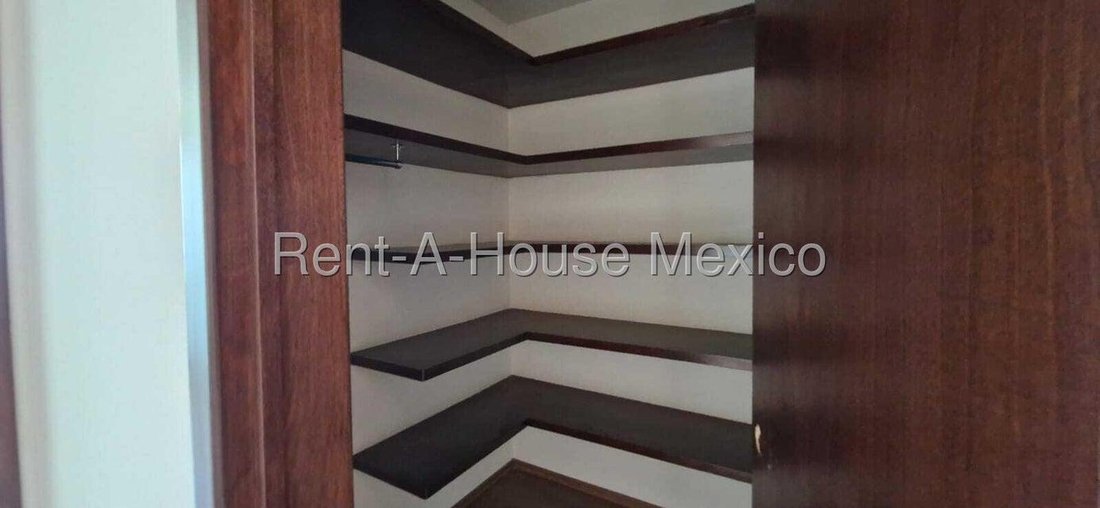 House in Naucalpan de Juárez, State of Mexico, Mexico 3 - 18984475