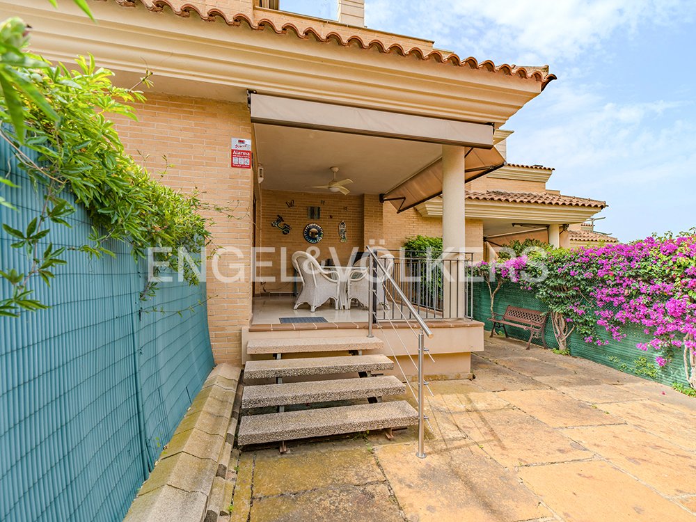 Bungalow in Alicante, Valencian Community, Spain 4 - 18985637