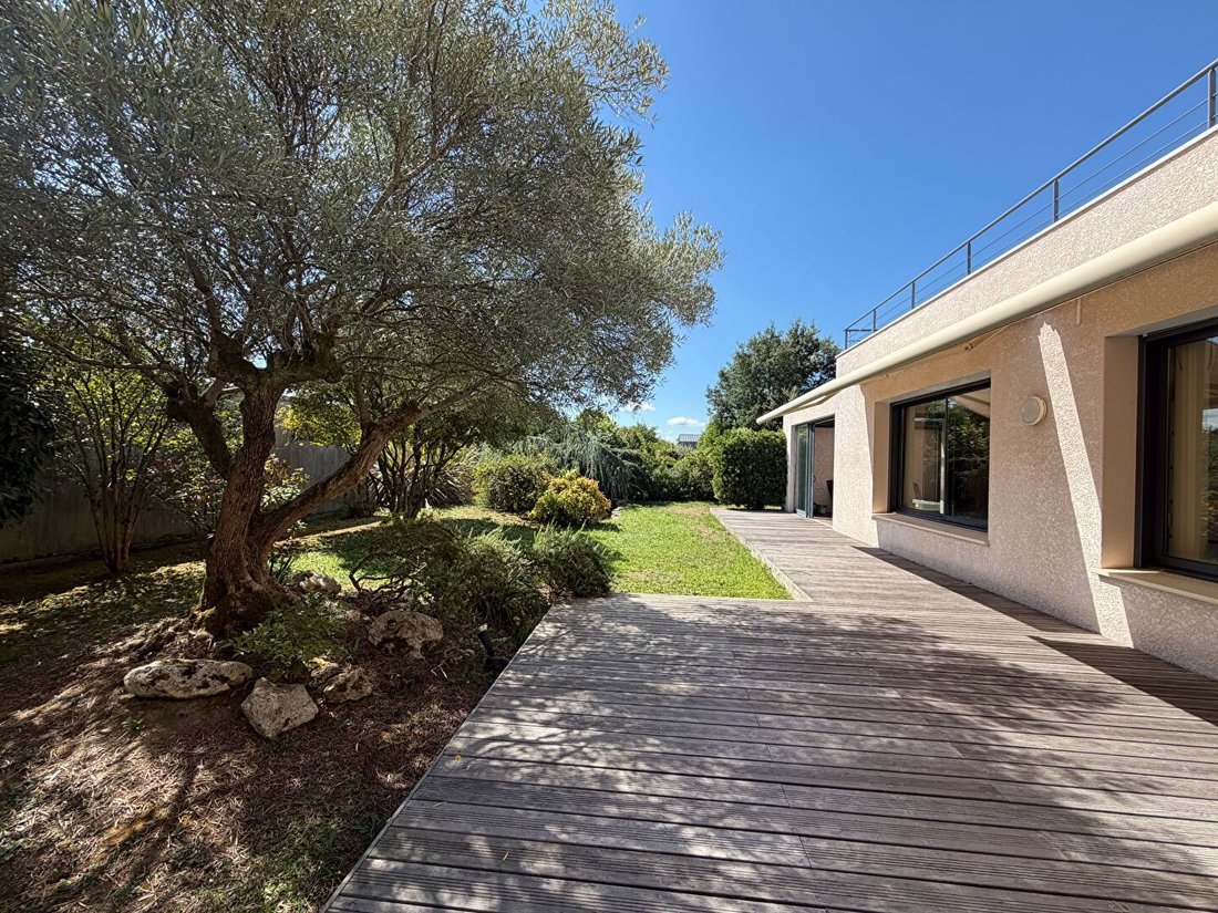 House in Bizanos, Nouvelle-Aquitaine, France 2 - 18986686