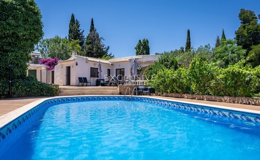 Villa in Mexilhoeira Grande, Algarve, Portugal 1