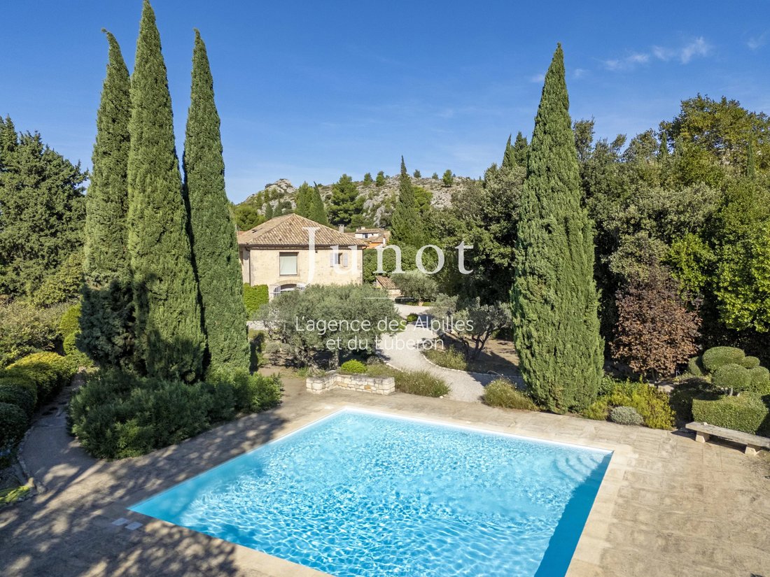 Country House in Maussane-les-Alpilles, Provence-Alpes-Côte d'Azur, France 3 - 18984909