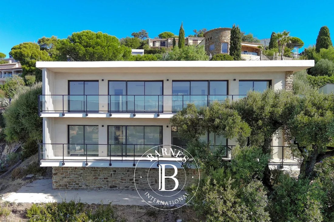 Apartment in Le Lavandou, Provence-Alpes-Côte d'Azur, France 3 - 18984821