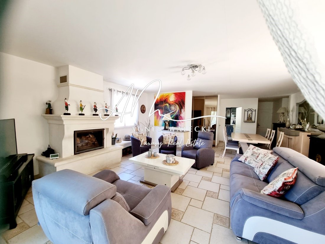 Villa in Le Lavandou, Provence-Alpes-Côte d'Azur, France 5 - 18986671