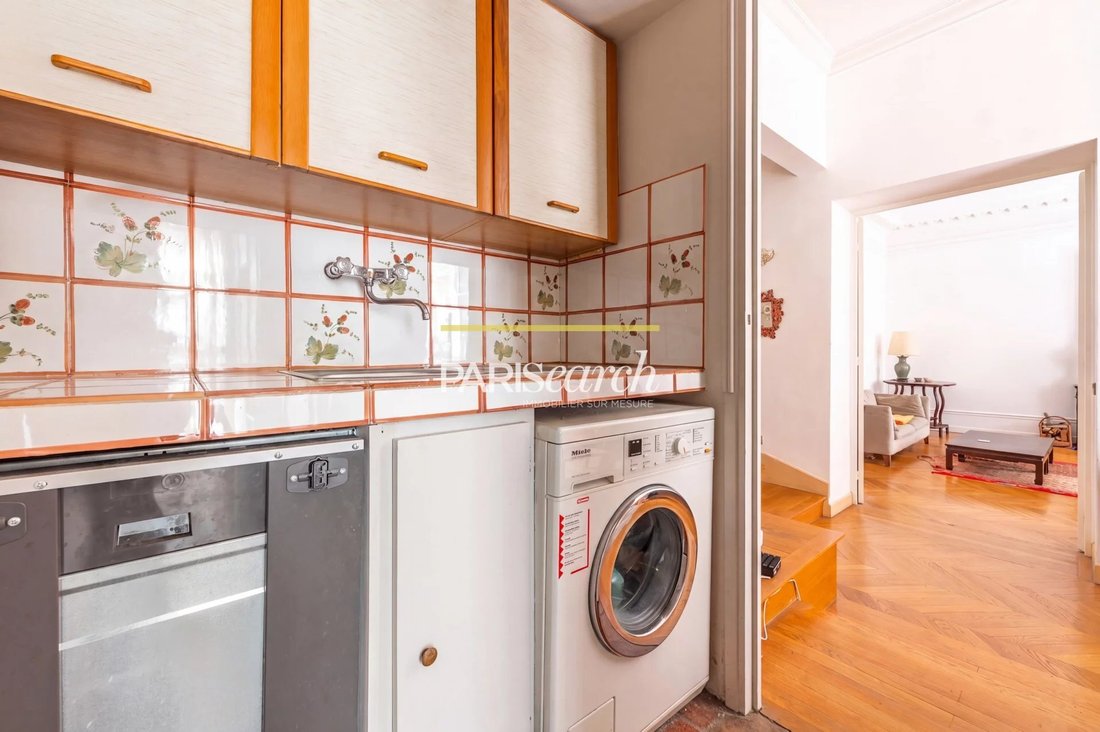 Apartment in Saint Thomas d'Aquin, Paris 7e Arrondissement, Paris 4 - 18985669