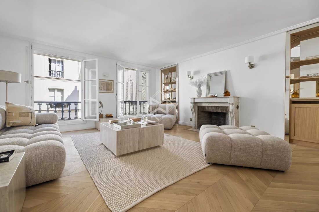 Apartment in Saint Thomas d'Aquin, Paris 7e Arrondissement, Paris 4 - 16575530