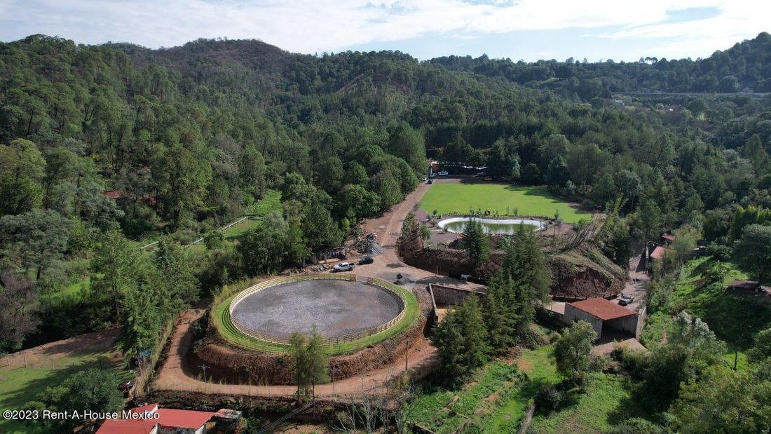 Land in Valle de Bravo, State of Mexico, Mexico 2 - 18984324