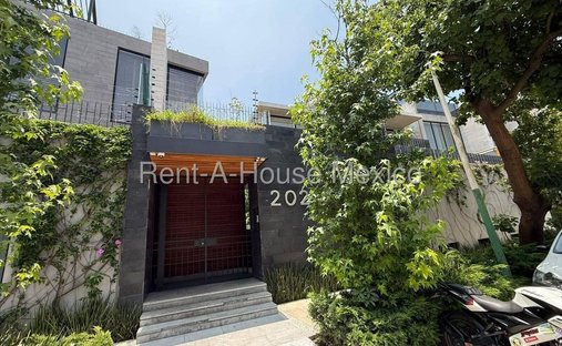 House in Naucalpan de Juárez, State of Mexico, Mexico 1