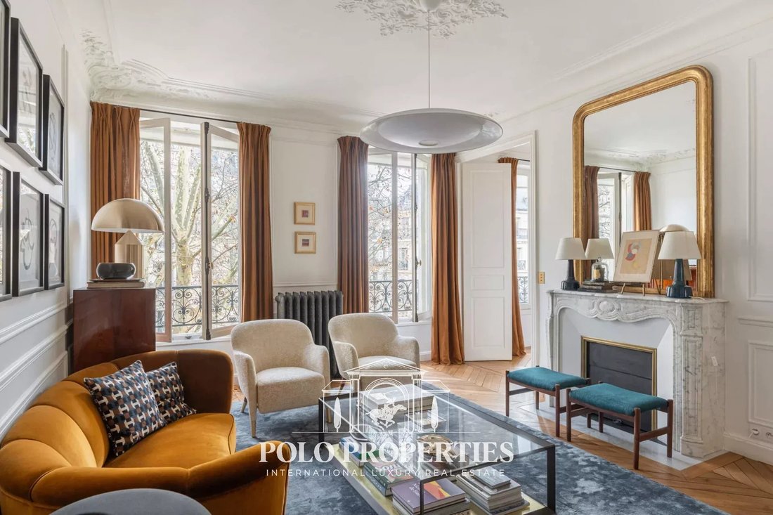 Apartment in Invalides, Paris 7e Arrondissement, Paris 3 - 18985705