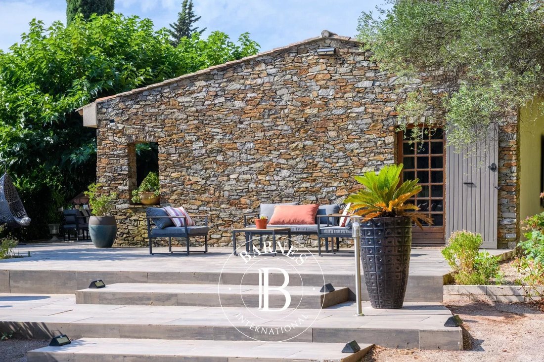 House in Cuers, Provence-Alpes-Côte d'Azur, France 2 - 18984767