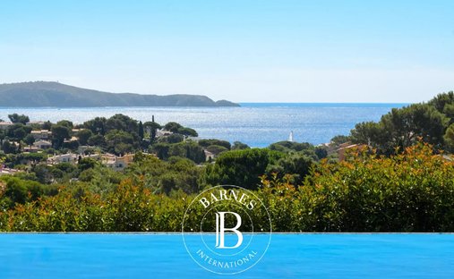 House in Sud, Cavalaire-sur-Mer, France 1